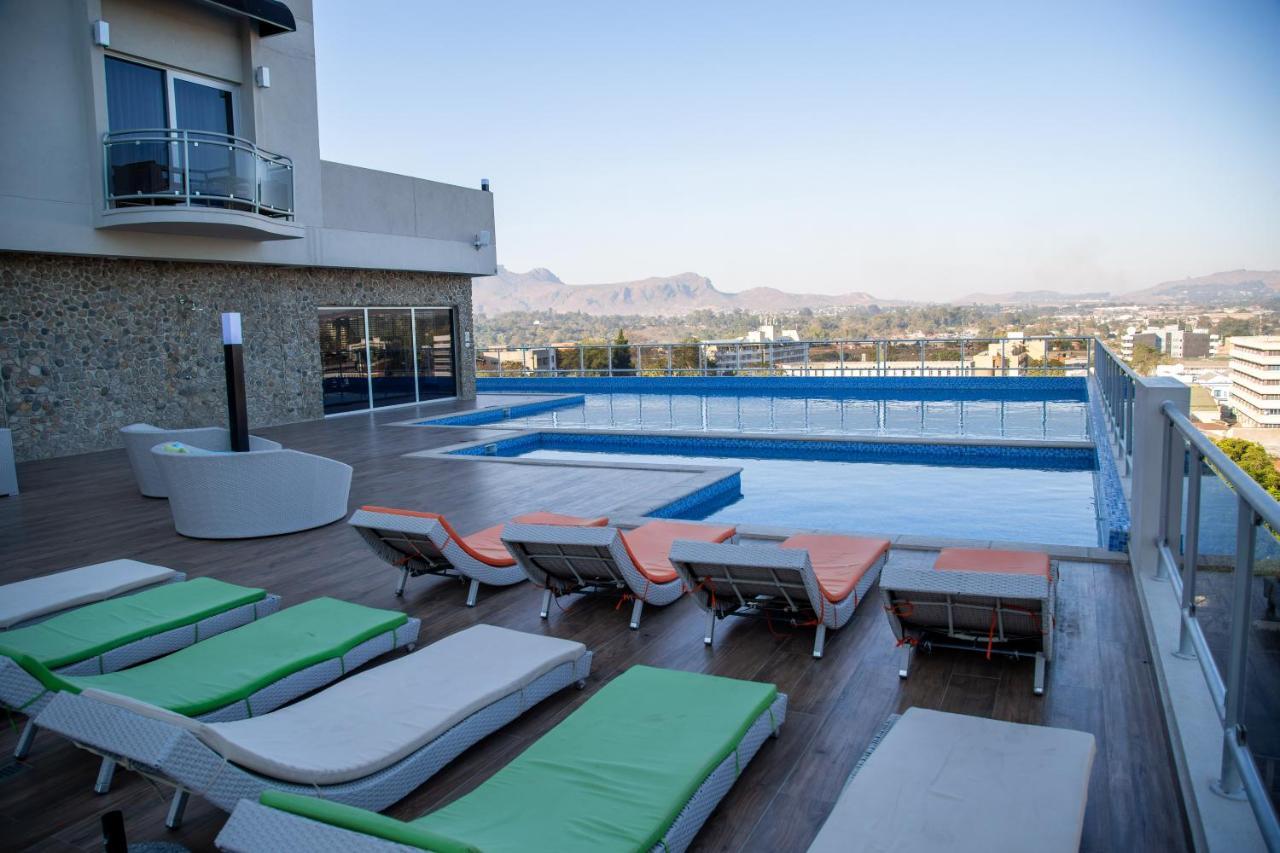 Amaryllis Hotel Blantyre Exterior photo